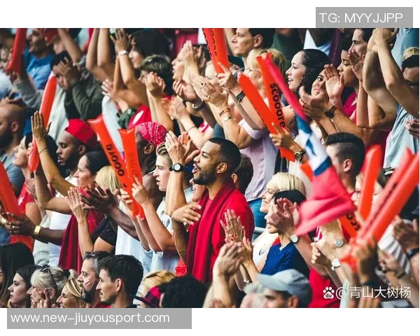 足球之歌在心中回响共鸣天下的激情与梦想交织的旋律 足球之歌在心中回响共鸣天下的激情与梦想交织的旋律